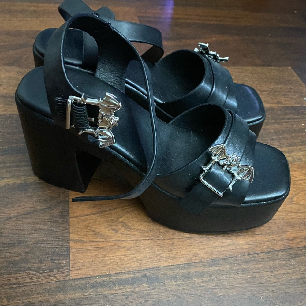 platform sandle wedges gothic